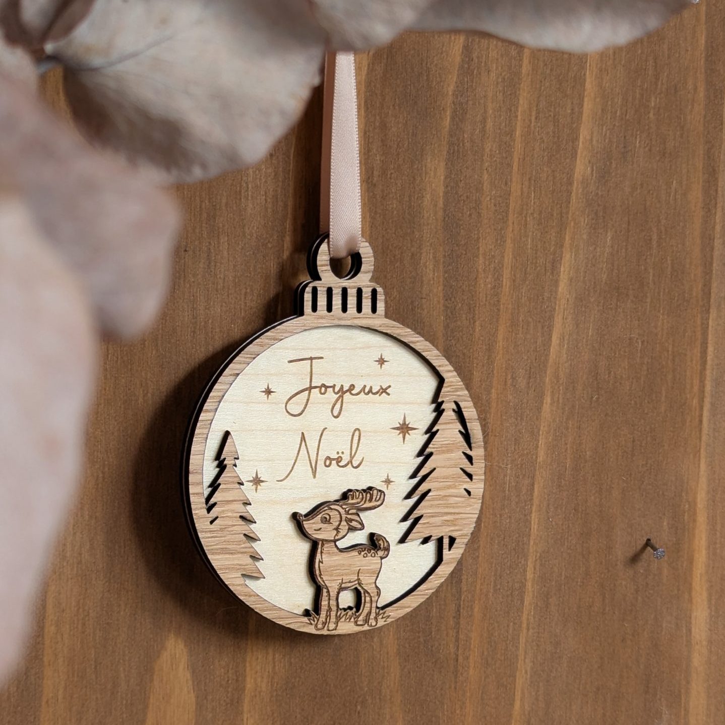 Boule de Noël en bouleau et chêne - Joyeux Noël