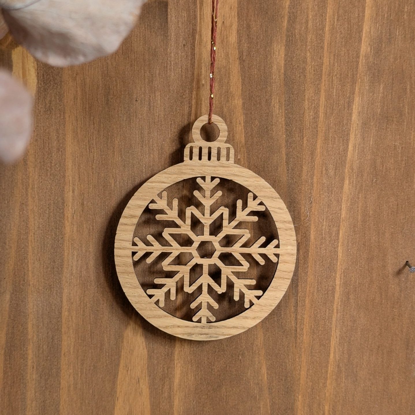 Boule de Noël en chêne - Flocon